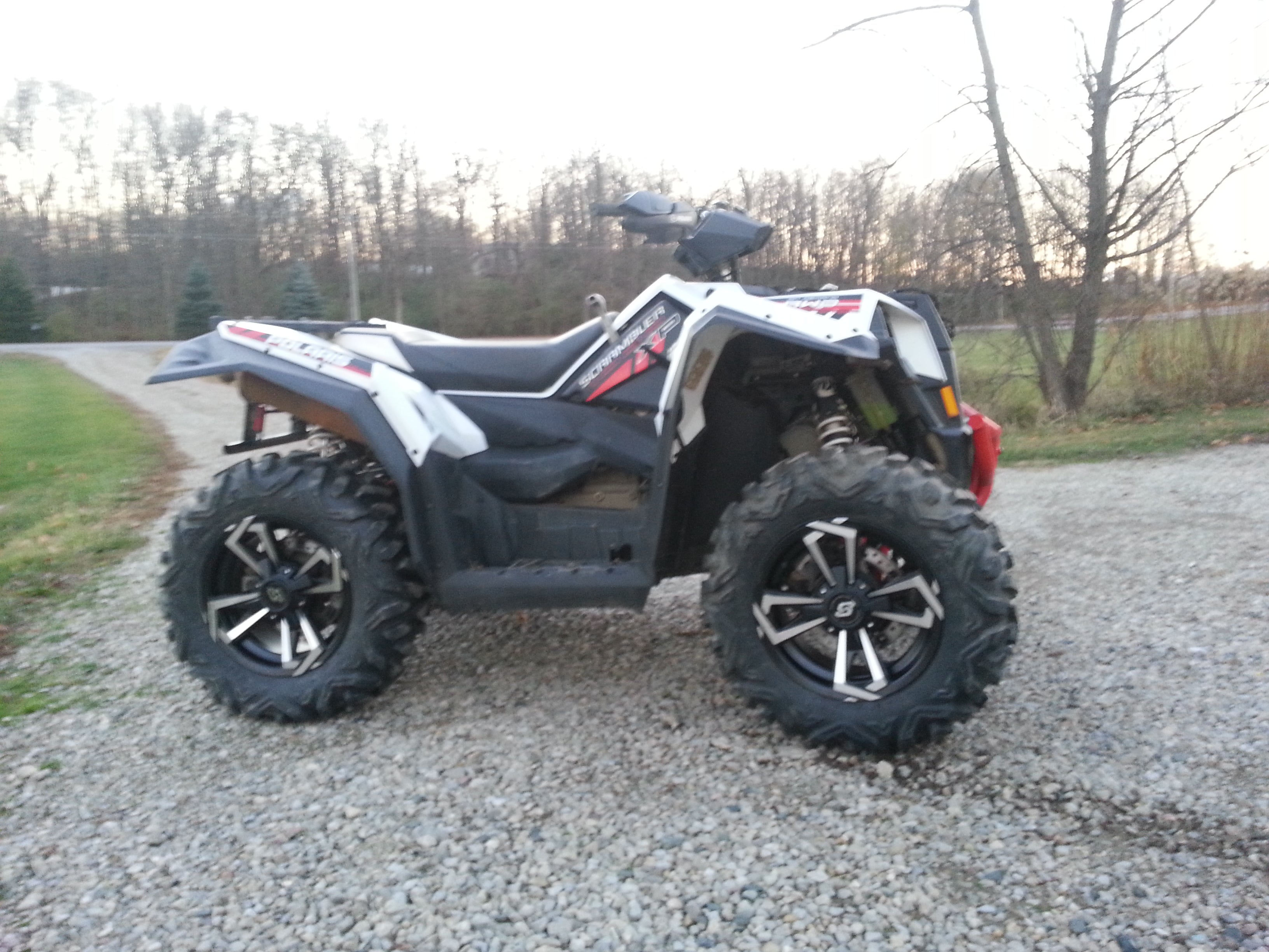 New wheels and tires! Sedona Riots 6+1-riot.jpg